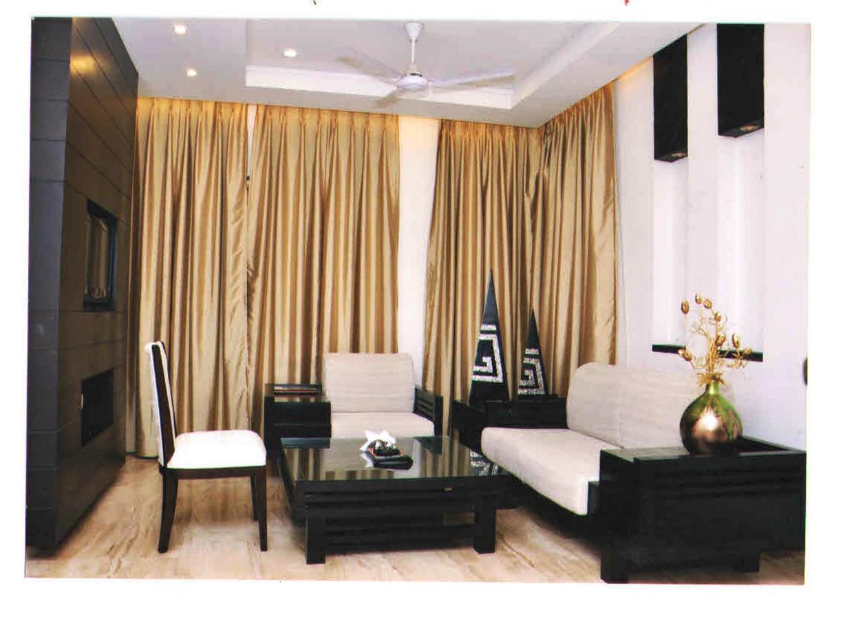 Hotel Vipul Grand Гургаон Екстериор снимка